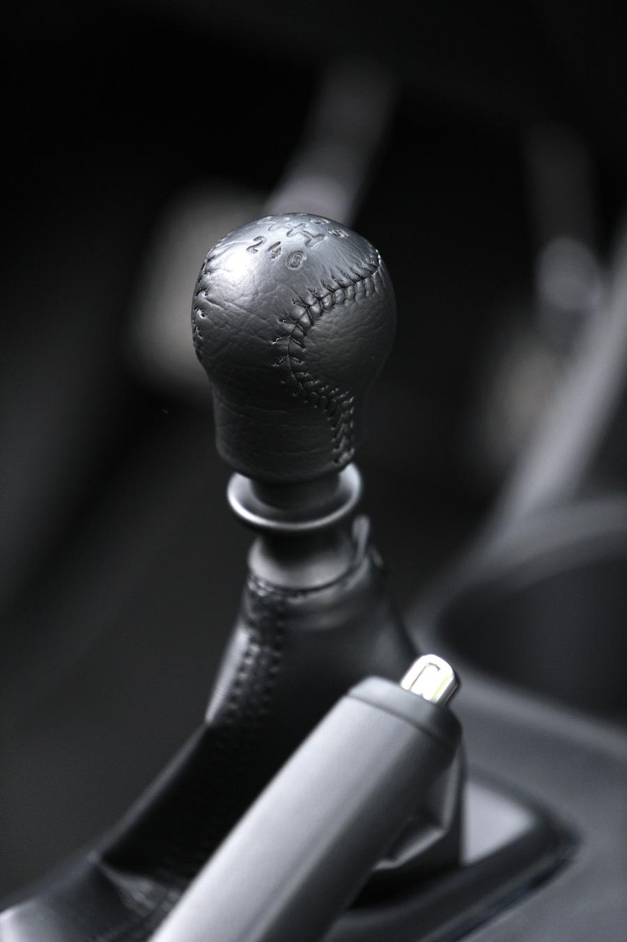  Mitsubishi Outlander 2012 года  (фото 18 из 89)